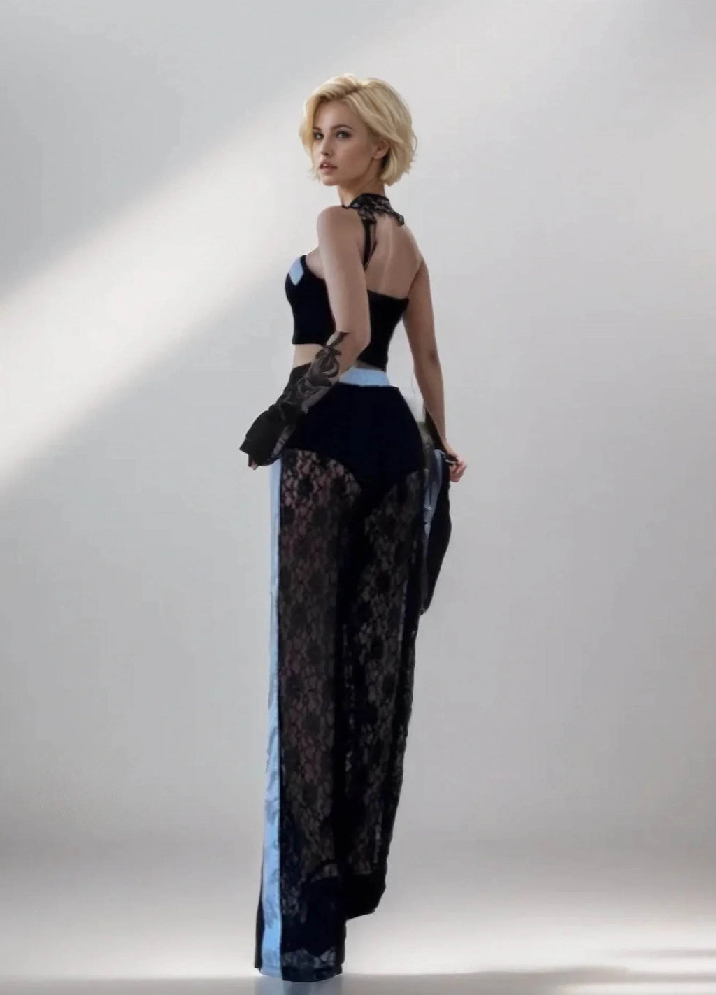 Compleu Elegant Dantelă cu Top Scurt și Pantaloni | Set 2 Piese cu Inserții Saten