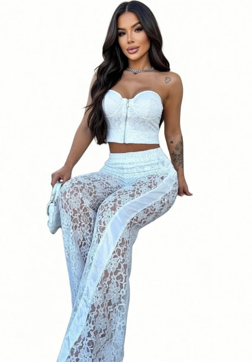 Compleu Elegant Dantela cu Chilot Atasat Alb