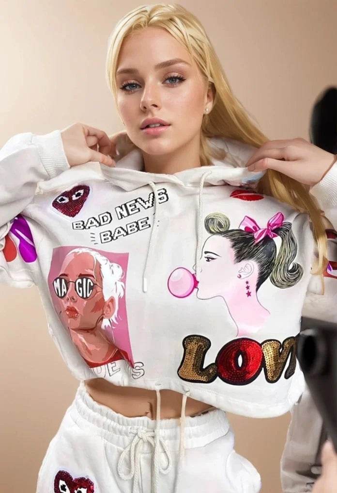 Compleu Trening Dama Alb cu Imprimeu | Set cu Hanorac cu Glugă și Pantaloni cu Buzunare